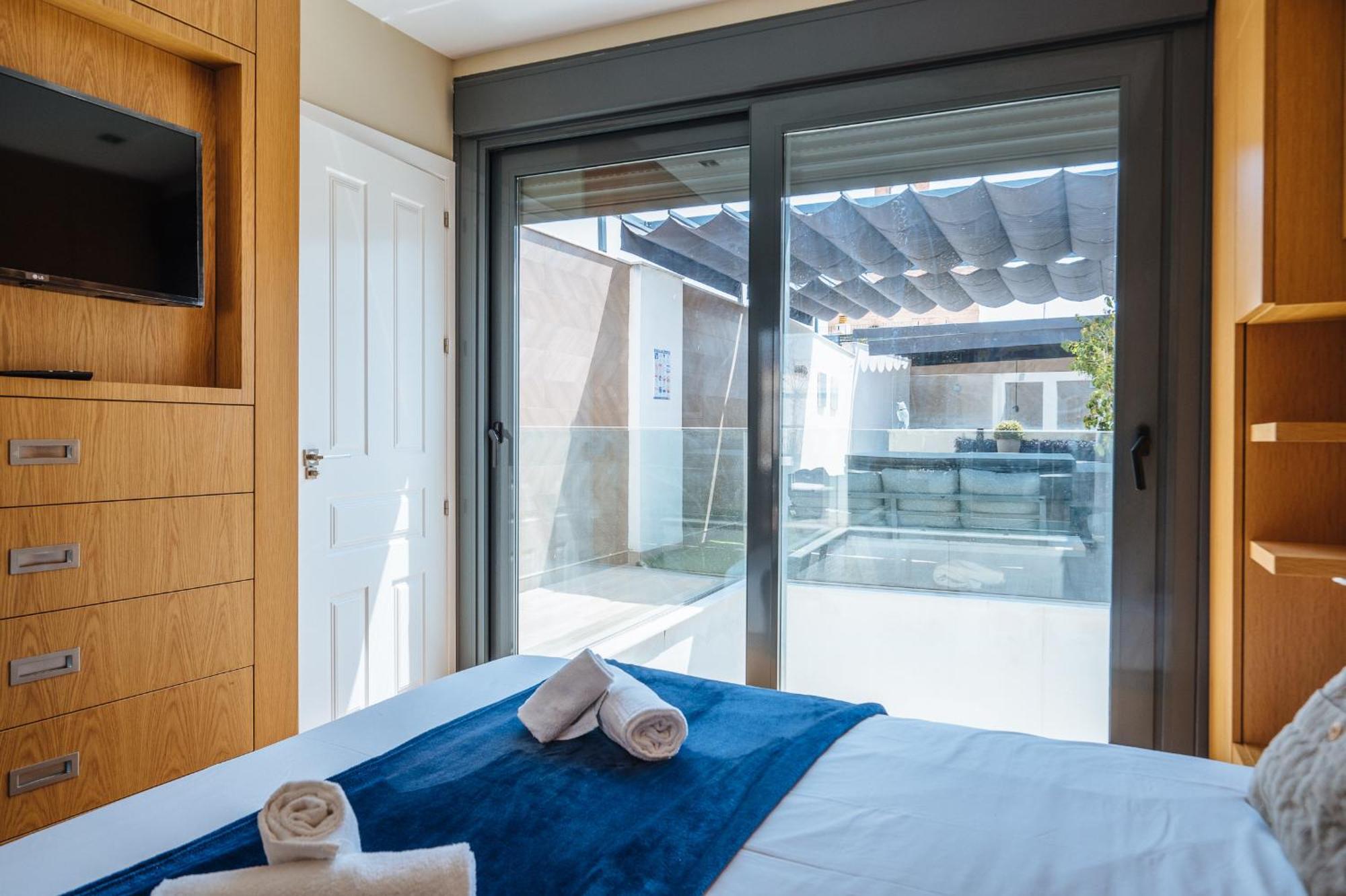 Elegant Duplex 3 Master Bedrooms And Private 塞维利亚 外观 照片